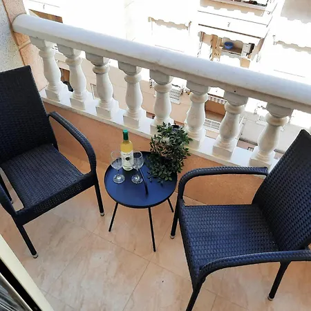 Casa De Luz - Lovely Two Bedroom Appartment In The Centre Of Torrevieja At Only 700 Meters From The Beach & Boulevard * Torrevieja