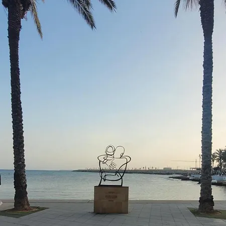 Casa De Luz - Lovely Two Bedroom Appartment In The Centre Of Torrevieja At Only 700 Meters From The Beach & Boulevard Lägenhet *