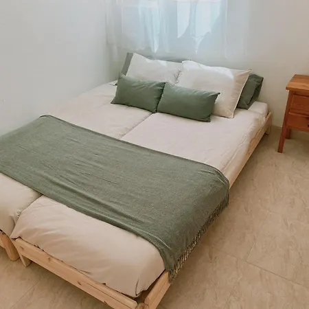 Lägenhet Casa De Luz - Lovely Two Bedroom Appartment In The Centre Of Torrevieja At Only 700 Meters From The Beach & Boulevard Torrevieja