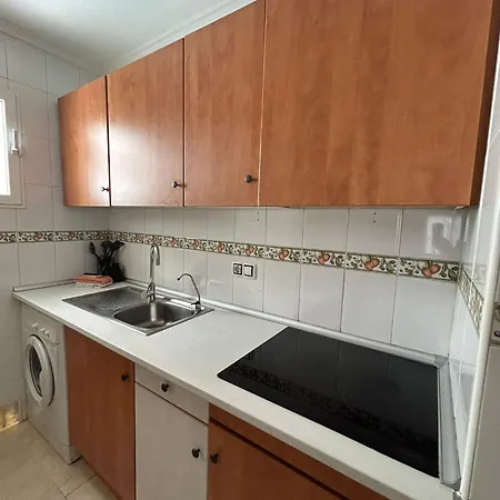 Casa De Luz - Lovely Two Bedroom Appartment In The Centre Of Torrevieja At Only 700 Meters From The Beach & Boulevard * Torrevieja